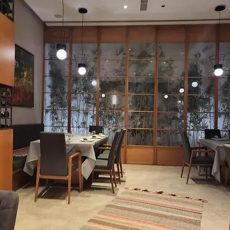 Boutique Whisky Hotel