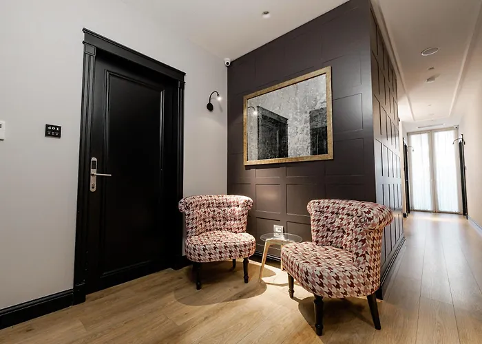 Boutique Whisky Hotel