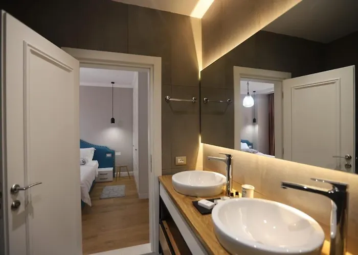 Boutique Whisky Hotel