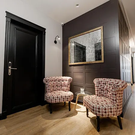 Boutique Whisky Hotel