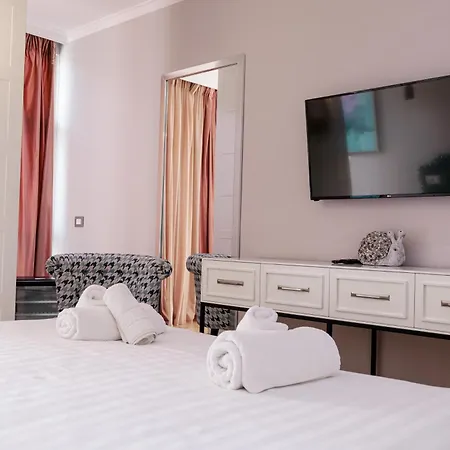 Boutique Whisky Hotell Tirana