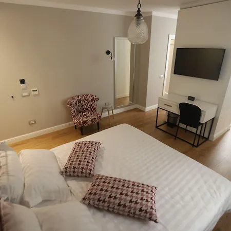 Boutique Whisky Hotel
