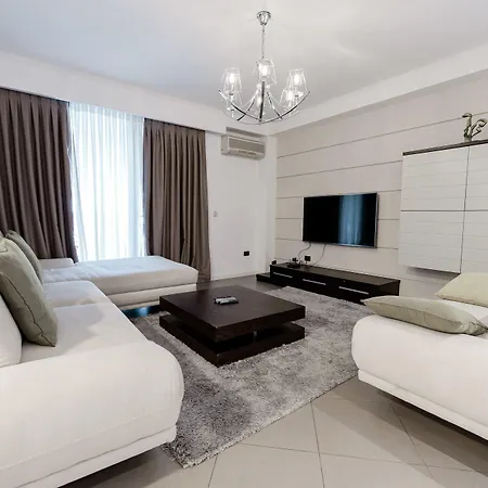 Boutique Whisky Hotell Tirana