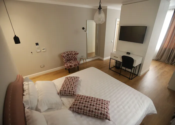 Boutique Whisky Hotel